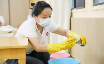 中班保育员的工作总结7篇