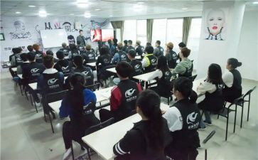 本科的自我自我鉴定通用8篇