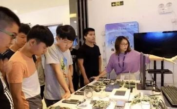 编辑员工作总结参考8篇