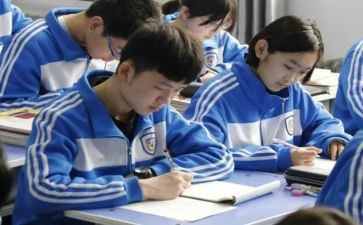 2024年初中安全教案7篇