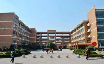 大学毕业表自我鉴定200字最新6篇