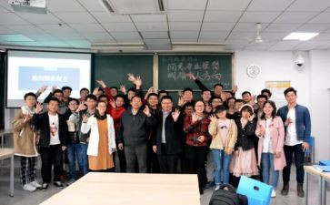 大学班级学期总结6篇