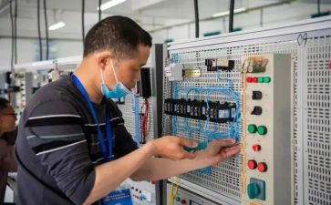 2024年电工年终总结优质7篇