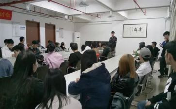 2024年幼儿园副班个人总结8篇