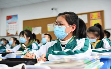 复课的作文参考6篇