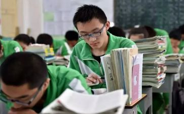 高一班主任学期工作总结8篇