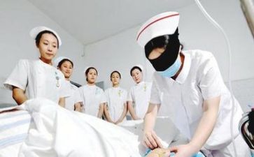 2024年护士自我鉴定优质5篇