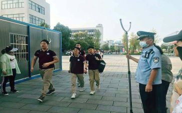 爱护校园环境演讲稿8篇