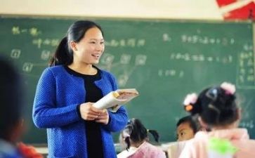 老师的作文300字推荐5篇