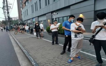 《排队》小班教案8篇
