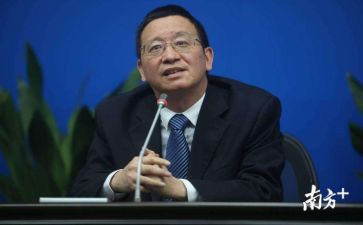 老校长述职报告6篇