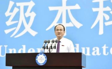 2024年校长年度工作总结最新8篇