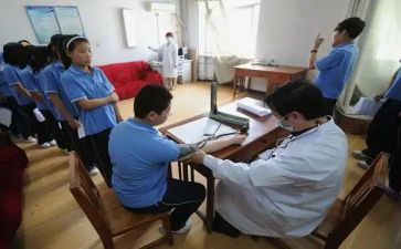 校医室述职报告6篇