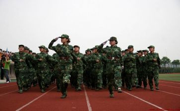 致大学新生发言稿范文5篇