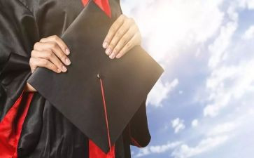 硕士学位申请的自我鉴定6篇