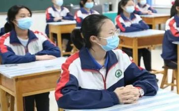 在校表现自我鉴定5篇