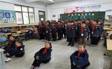 小学中年级语文组教研工作总结8篇